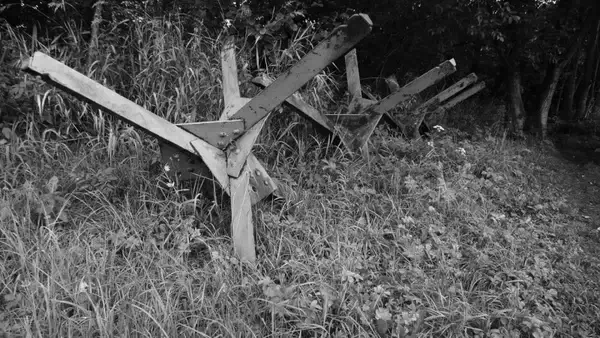 antitank obstacle