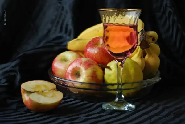 apple pear banana