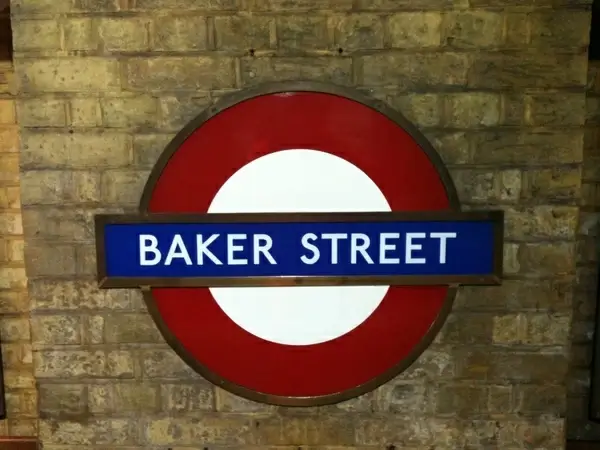 baker street underground sign