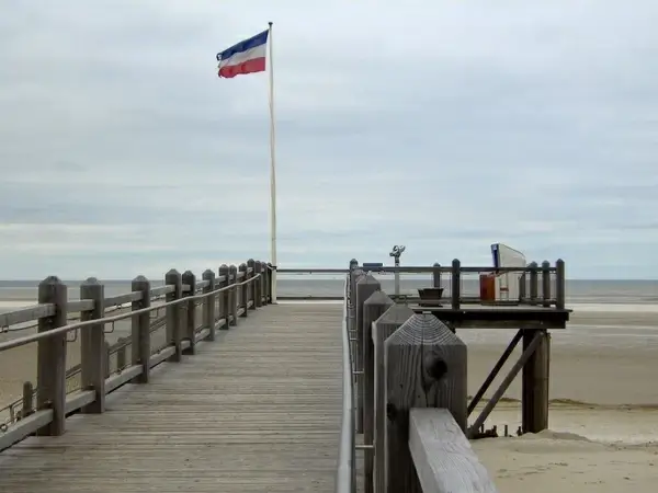 beach access to the beach holiday
