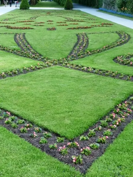 bed gardens planting