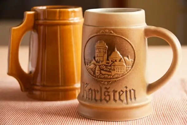 beer mugs