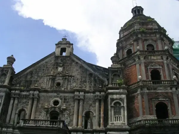 binondo gothic church