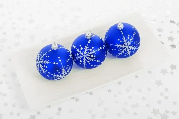 blue bauble decorations