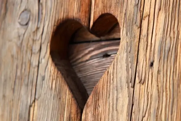 board heart hole