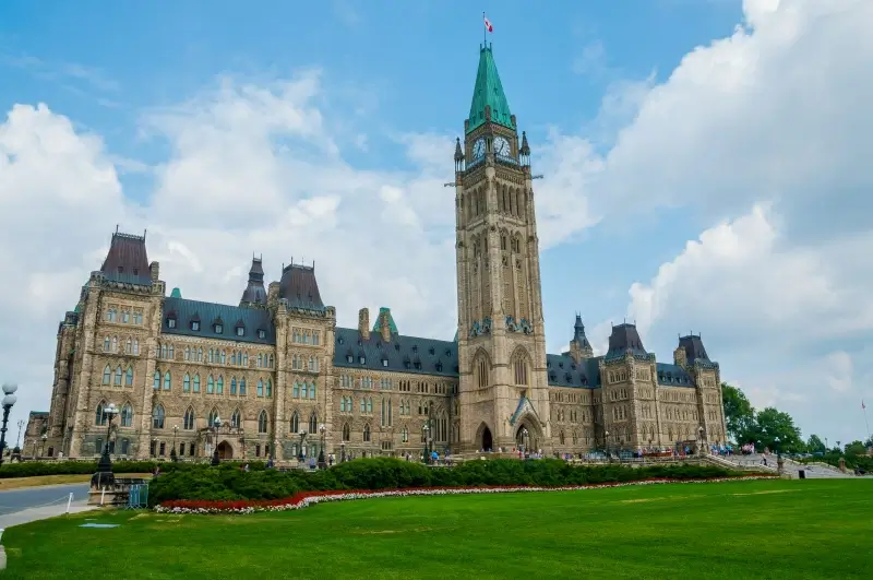 canada landmark picture elegant palace architecture