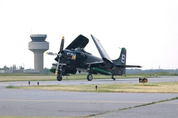 canadian warplane heritage museum airshow