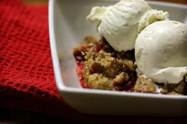 cherry apple cobbler