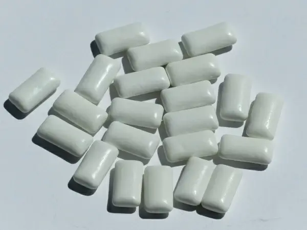 chewing gum sweetness dental care