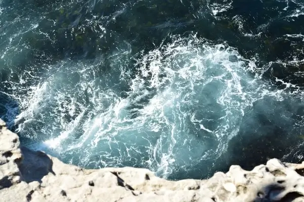 coast cold cool crash foam frozen high ice motion