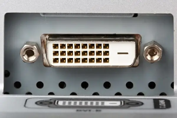 computer connection connector