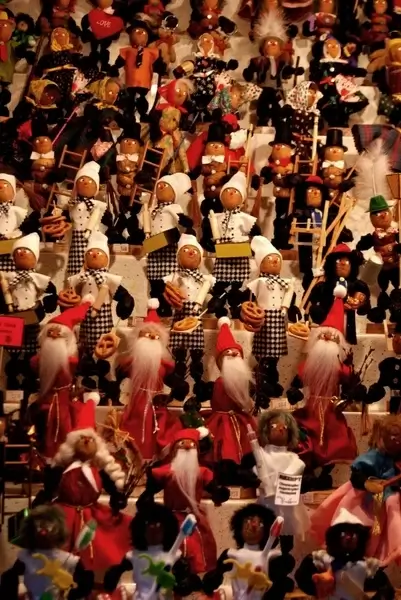 copious amounts of christmas dolls