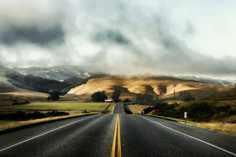 countryside scenery picture empty road cloudy mountain