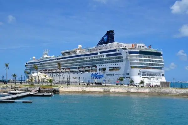 cruise ship