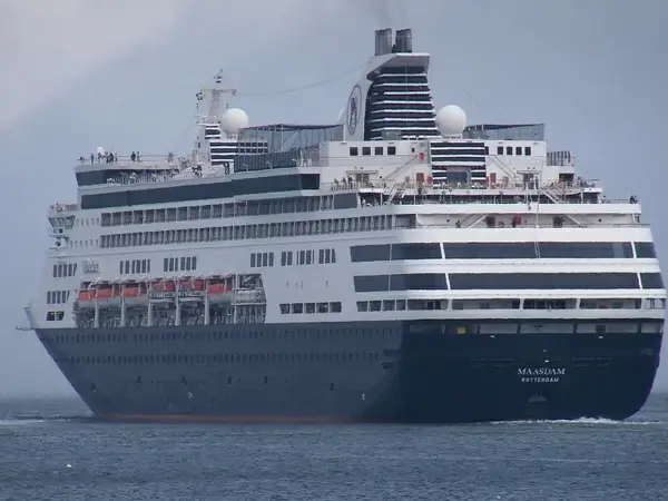 cruise ship departing