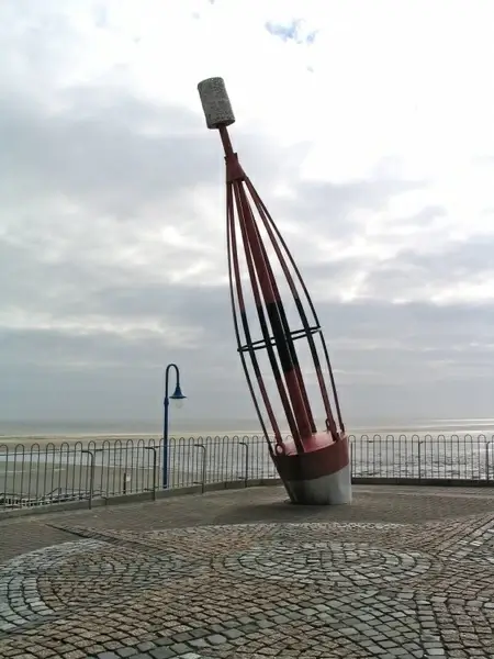 daymark maritime coast