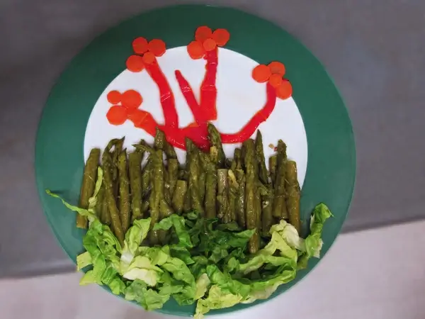 decorando con esparragos