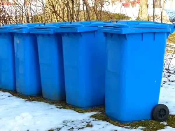 dustbin paper wheelie bin blue tonne