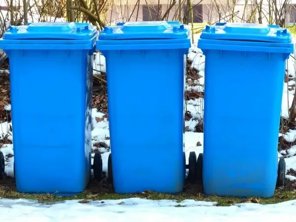 dustbin paper wheelie bin blue tonne