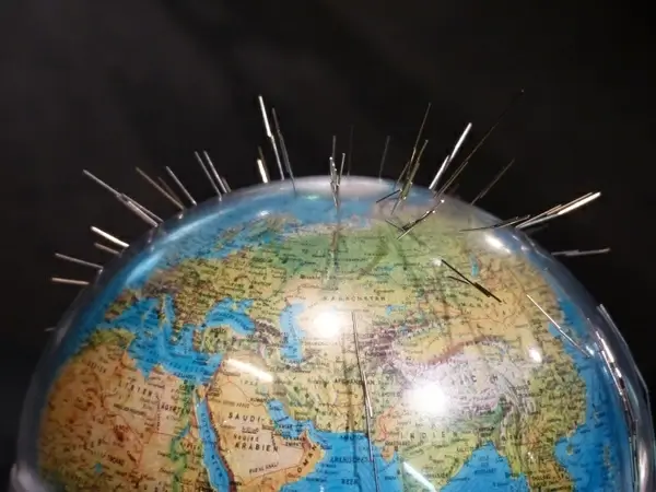earth globe magnetism