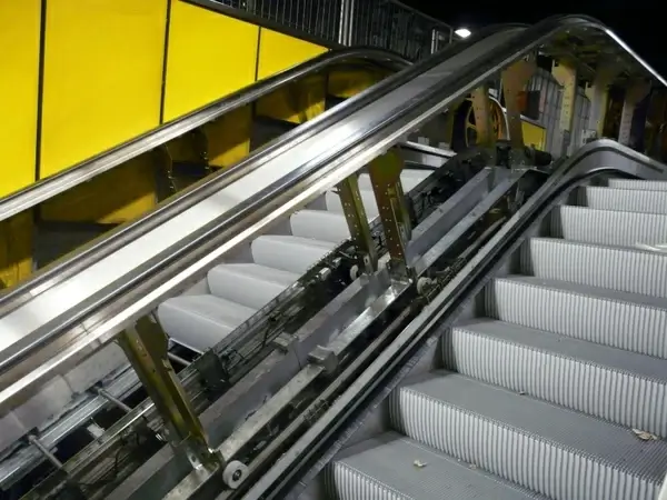 escalator stairs repair