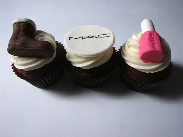 fashion cupcakes