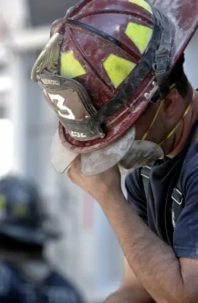 fireman firefighter 9 11