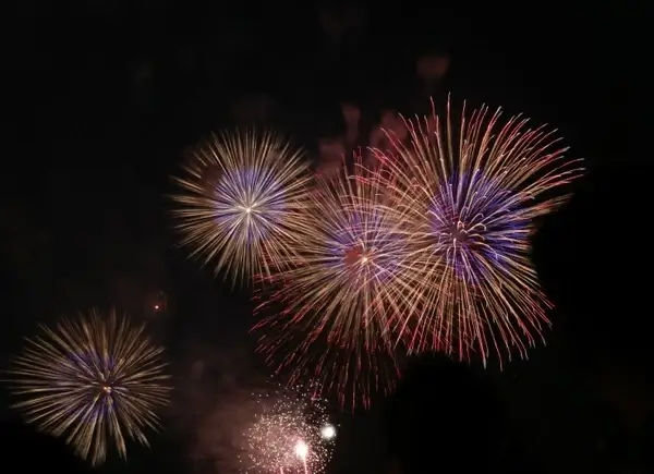 fireworks white red 
