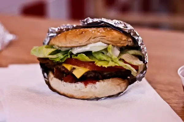 five guys little bacon cheeseburger