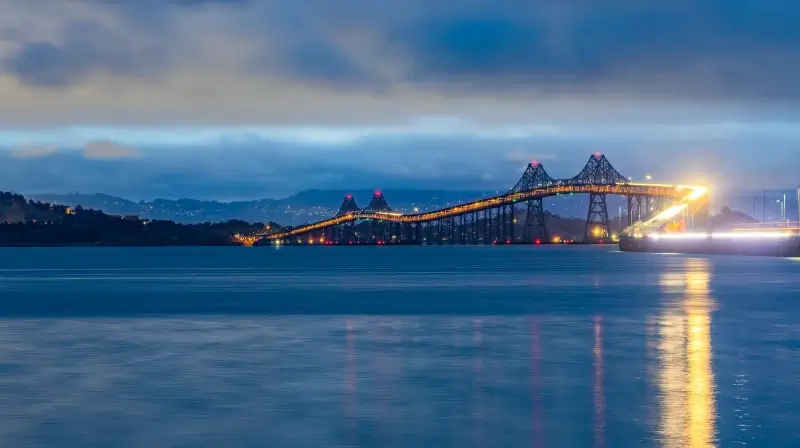 Golden Gate Bridge scenery picture reflection twilight scene 