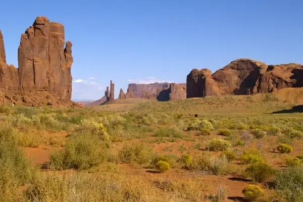 graceful monument valley utah