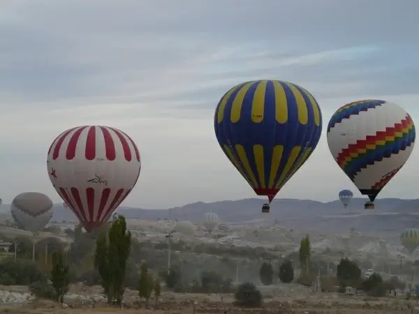 hot air balloons captive balloons hot air balloon ride