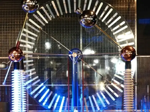 influenzmaschine electrostatic generator electricity