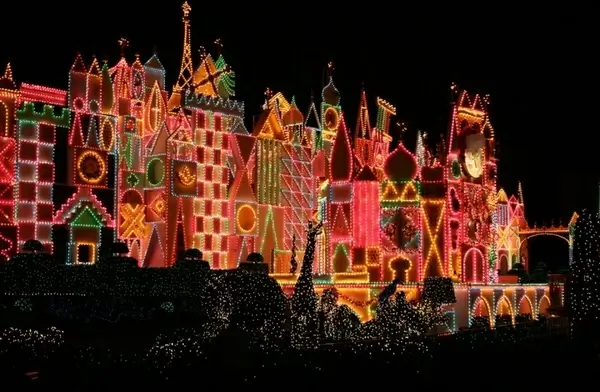 it039s a small world at christmas