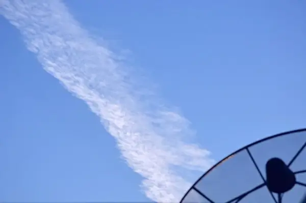 jet or chemtrail 2