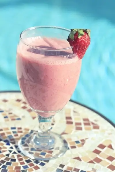 juice strawberry drink