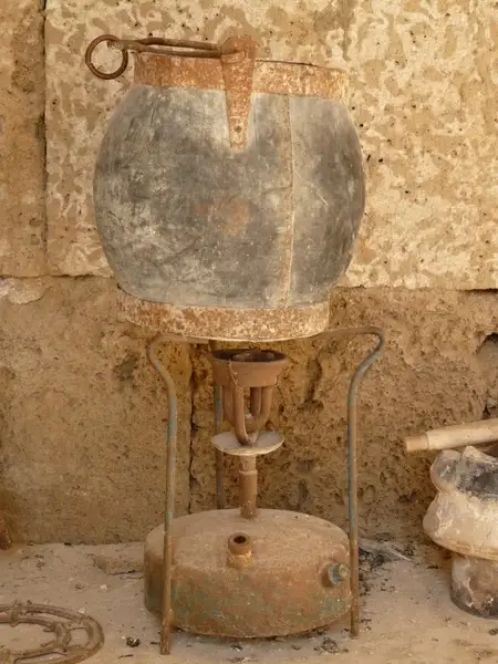 kocher cooking pot old