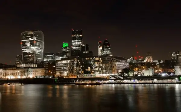 london skyline at night