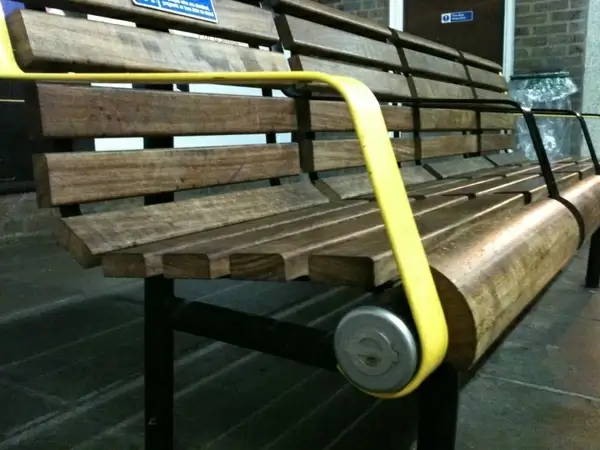 london underground bench