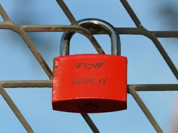 love castle padlock engraving