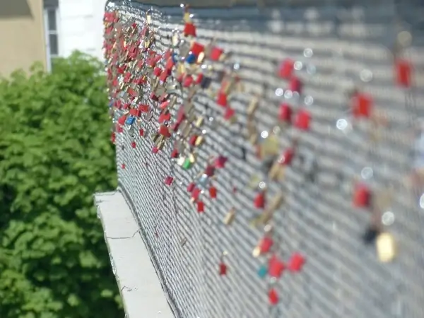 love locks castles fence