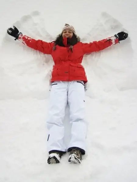 making snow angel