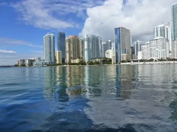 miami florida skyline
