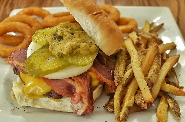 mmm bacon cheeseburger