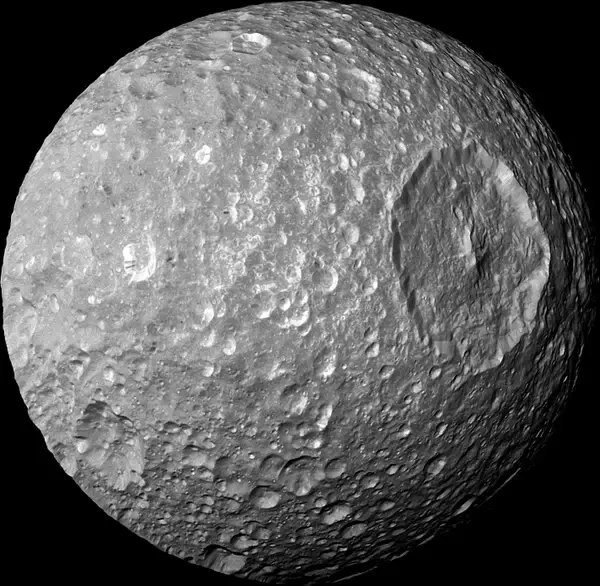 moon saturn mimas