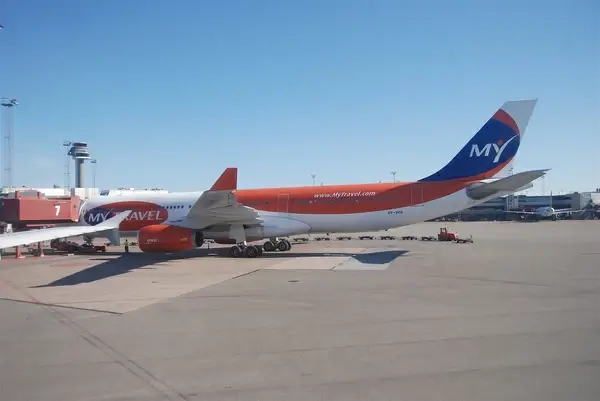 mytravel airways airbus a330 300 oy vkharn02072010578ar