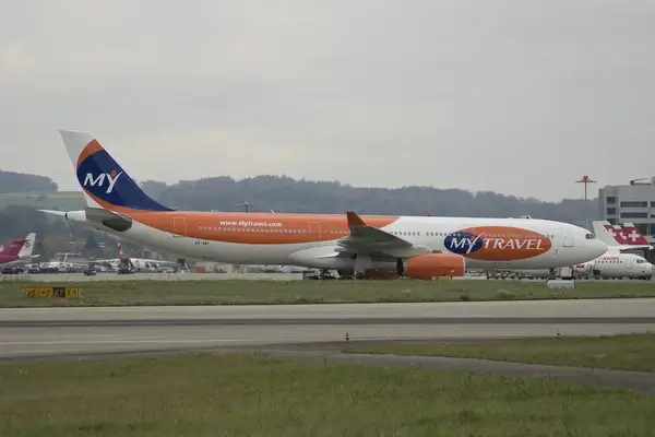 mytravel airways airbus a330 300 oy vkizrh03112006436dn