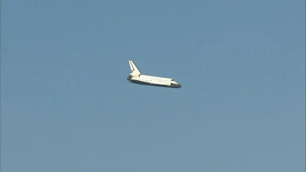 observation clip of spaceship landing on runway