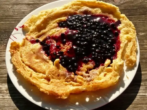 omelette cranberries pancake