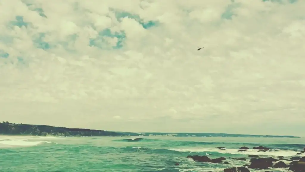overview clip of beautiful empty beach scene